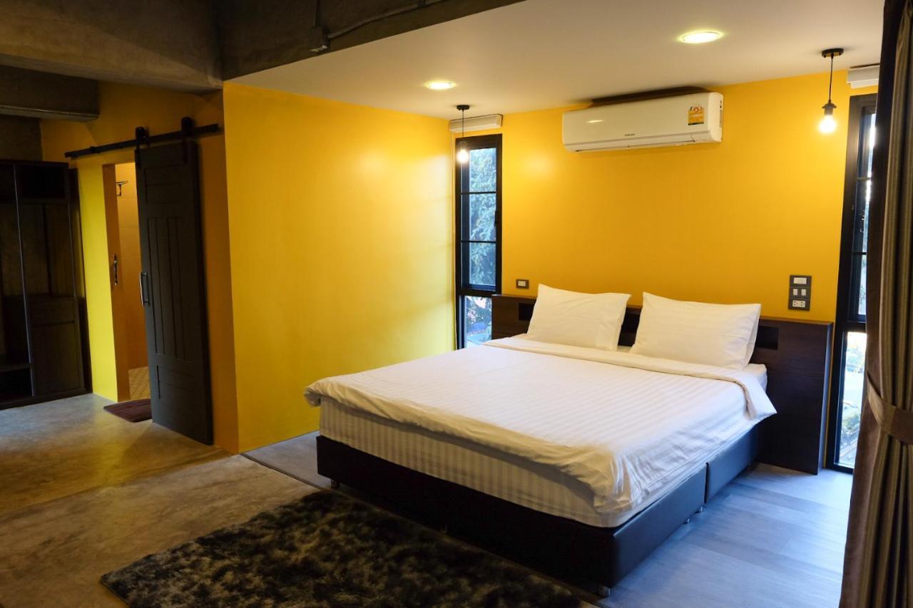 Werun Nimbly Chiang Mai Hostel Bagian luar foto
