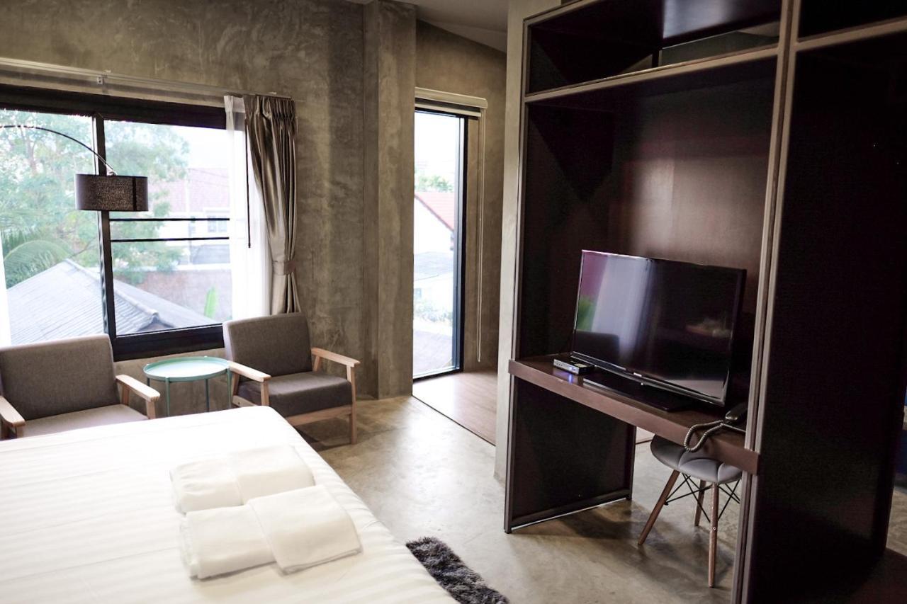Werun Nimbly Chiang Mai Hostel Bagian luar foto